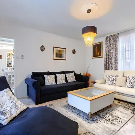 Vakantiehuis Centar By Interhome *